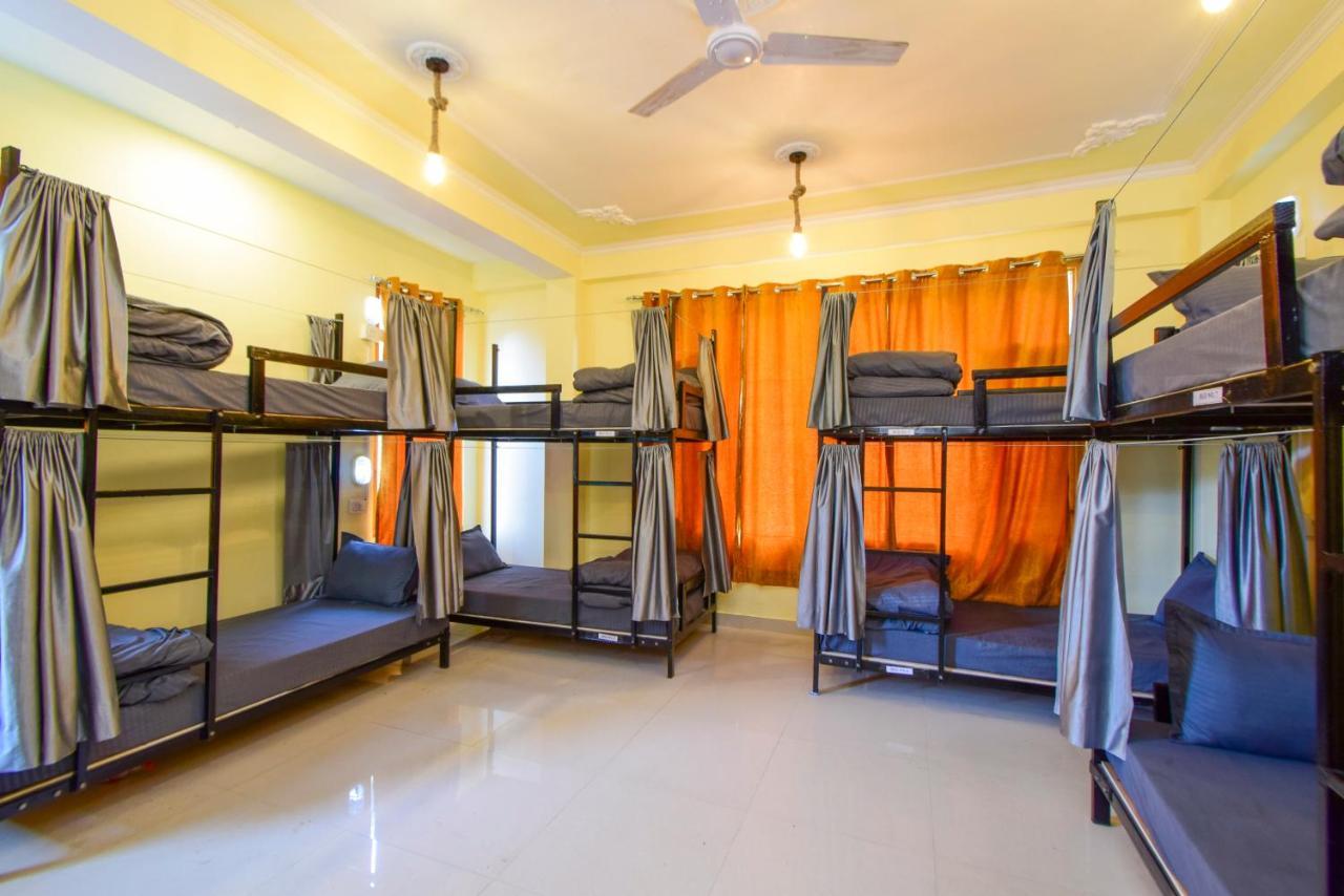 קאסול Perkup Hostel מראה חיצוני תמונה